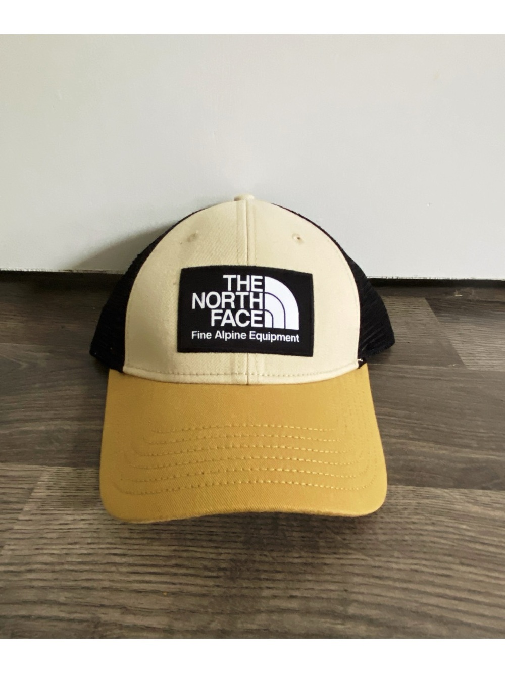 The North Face Beige Colorblock Trucker Hat - Picture 2 of 5